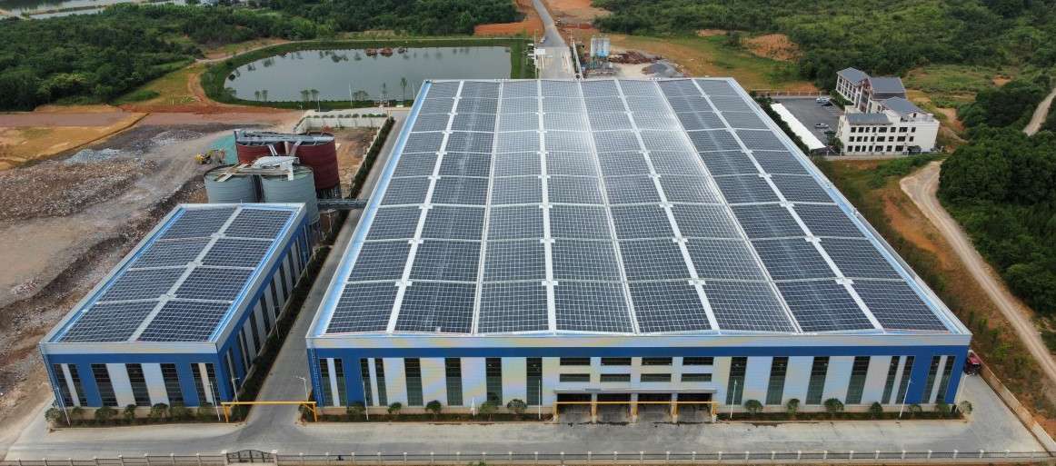 1162-2022年4月，，，，，，安徽池州汇成物资4MW光伏发电BIPV项目，，，，，，年发电约400万度，，，，，，知足约40%用电需求.jpg